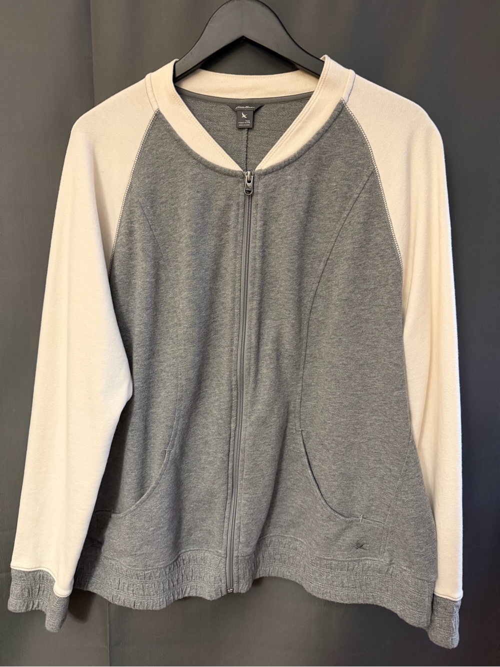 Y2K Eddie Bauer Grey and Cream Zip-Up Raglan Sweatshirt